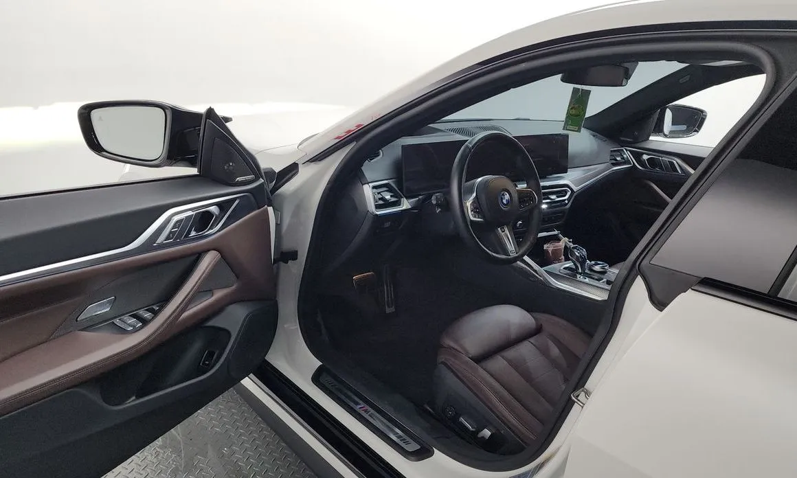 BMW i4 2023 из KR, фото 4