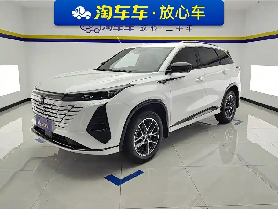 Changan CS75PLUS — фото 1