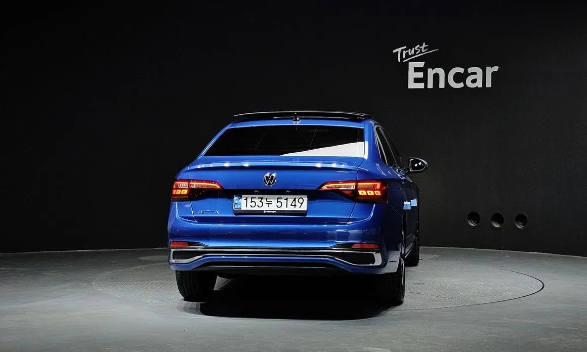 Volkswagen Jetta 2023 из KR, фото 2