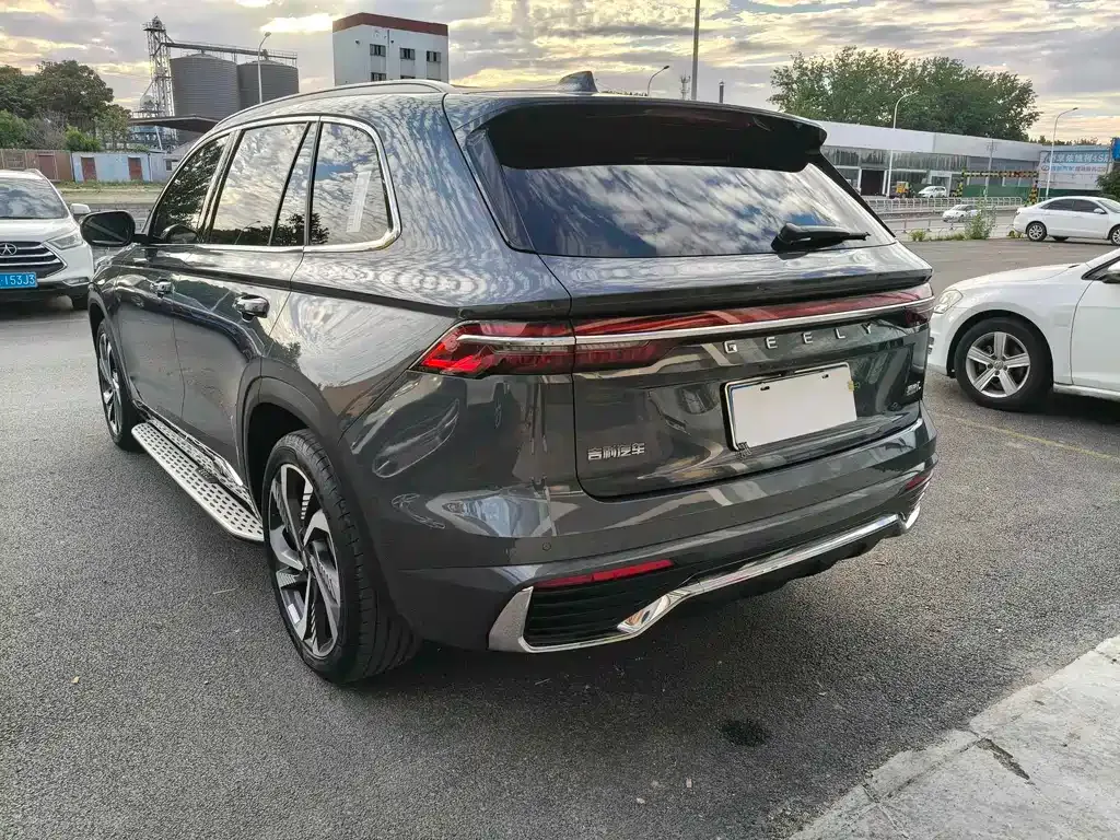 Geely Xingyue L — фото 8