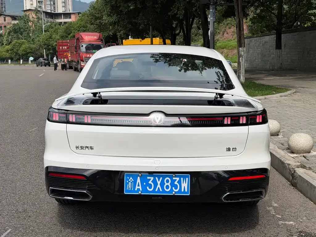 Changan Eado — фото 10