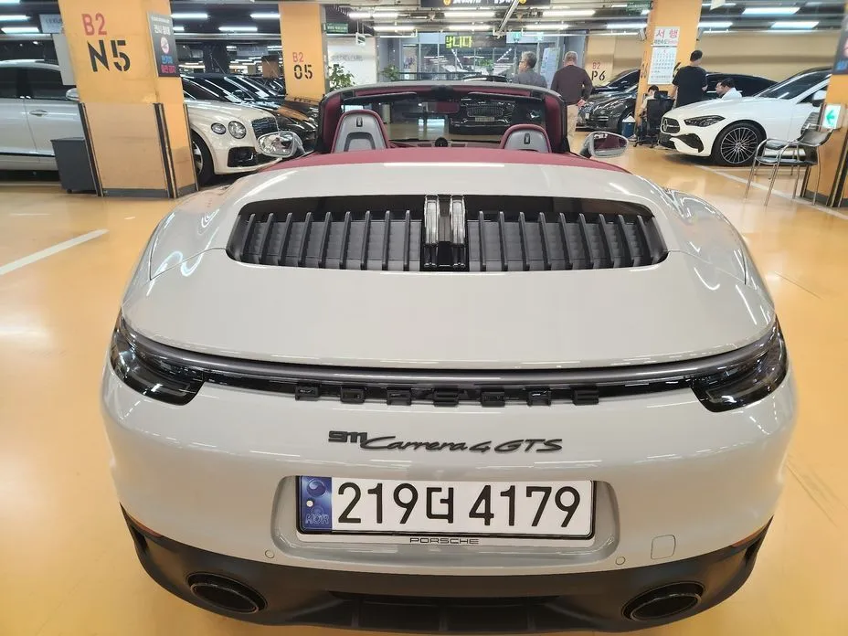 Porsche 911 2023 из KR, фото 4