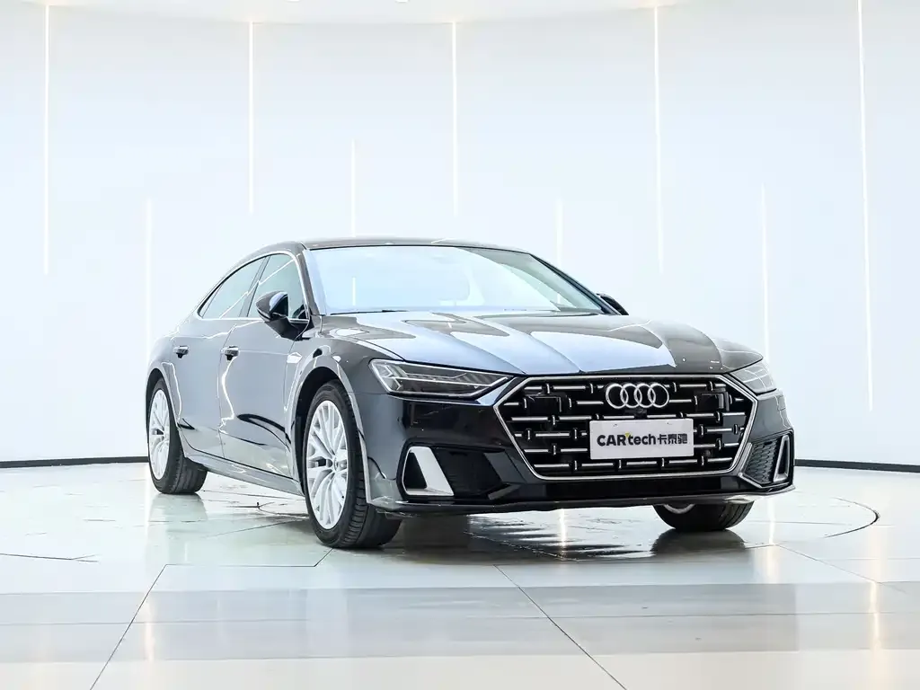 Audi A7L — фото 2