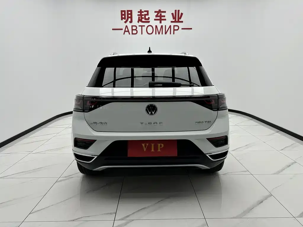 Volkswagen T-Roc — фото 2