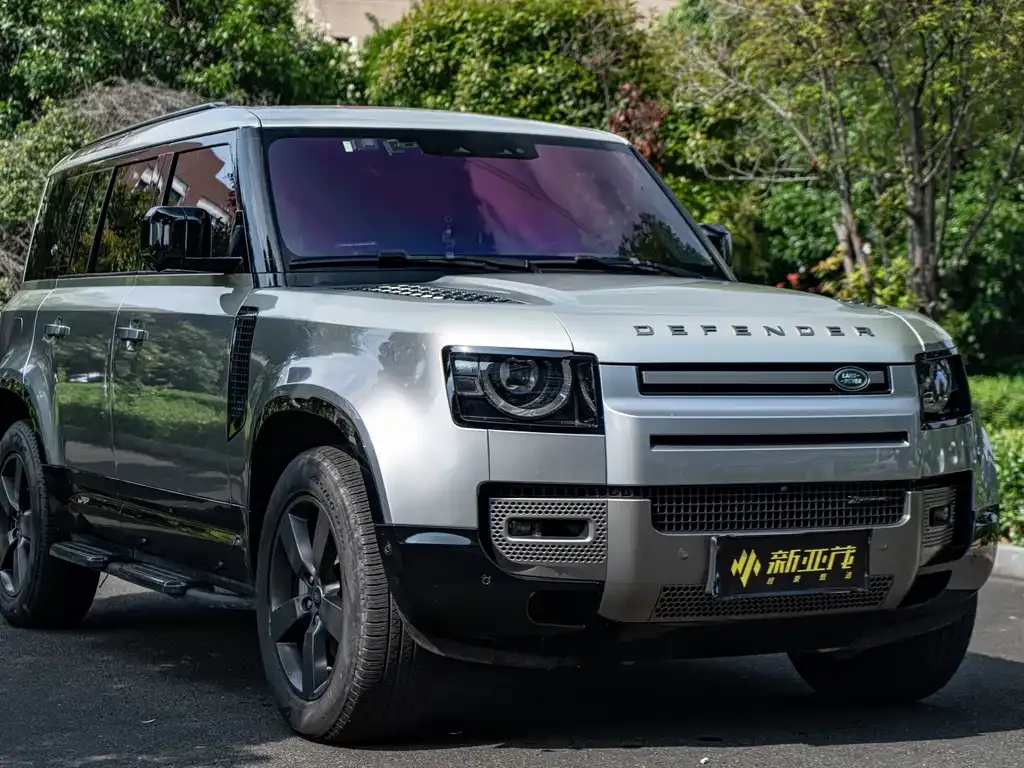Land Rover Defender — фото 6