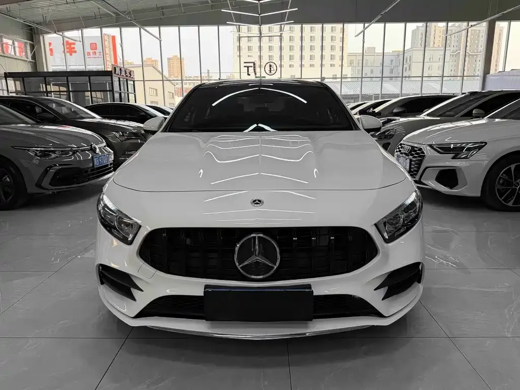 Mercedes-Benz A-Class — фото 10