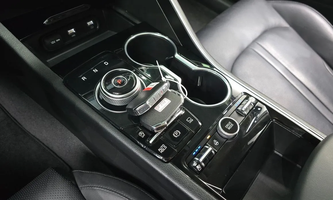 Kia K5 2023 из KR, фото 4