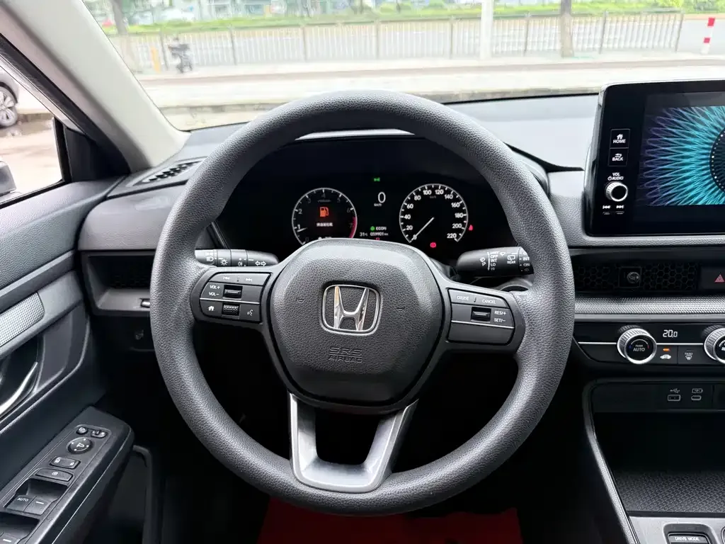 Honda CR-V 2023 из CN, фото 3
