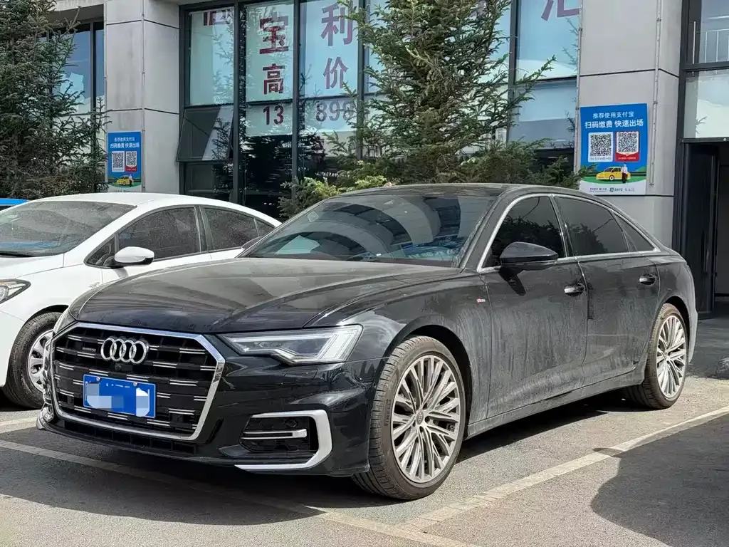 Audi A6L — фото 1