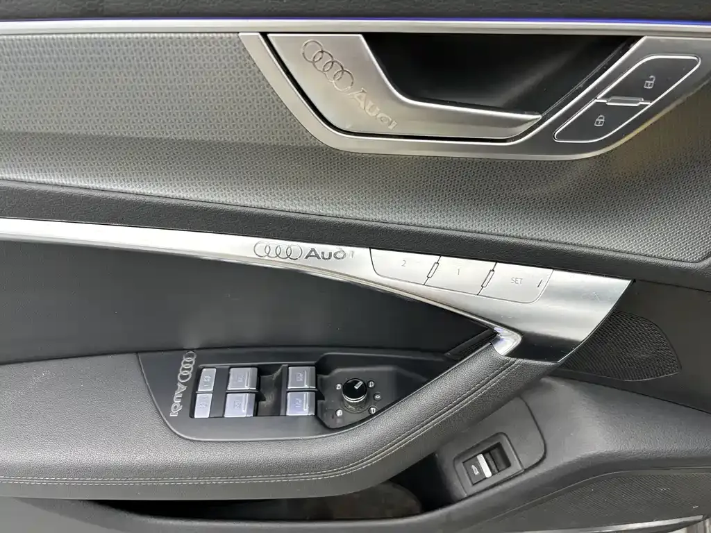 Audi A6 (Import) — фото 4