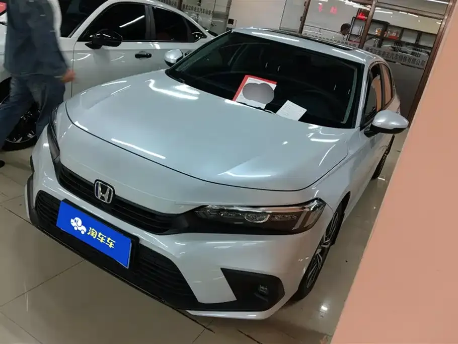 Honda Civic — фото 1