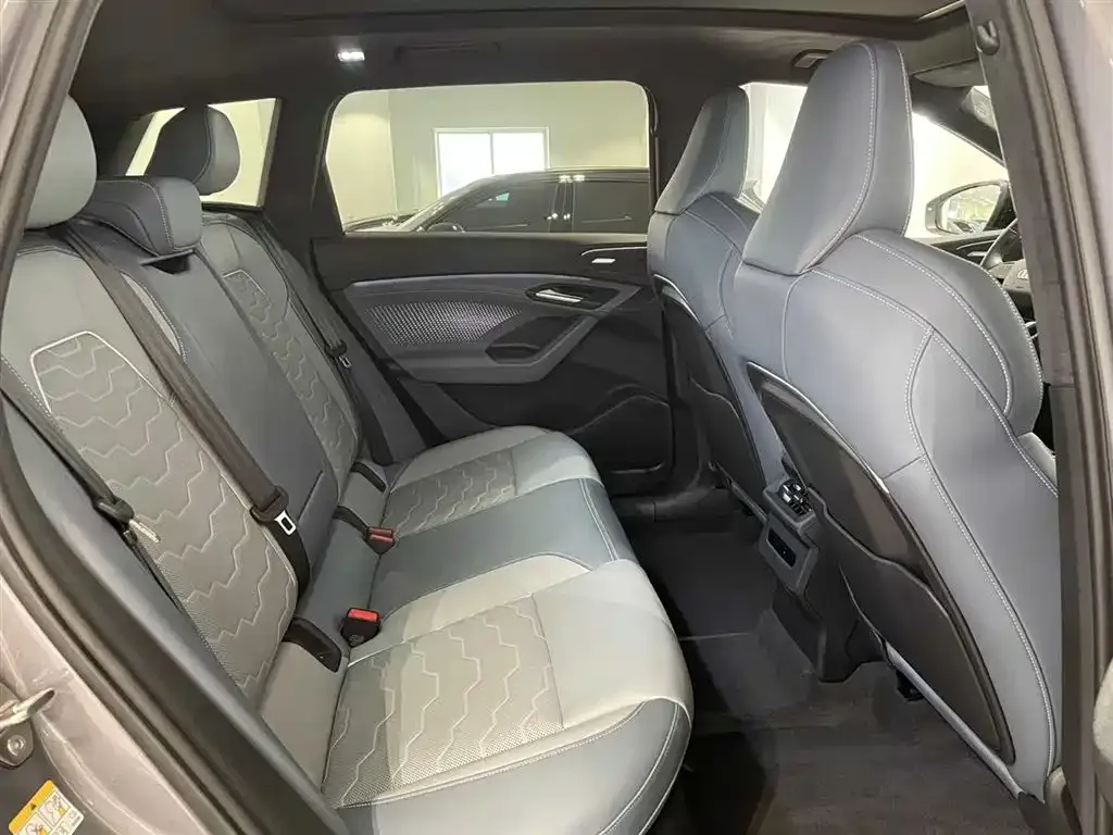Audi Q6L e-tron 2025 из CN, фото 5