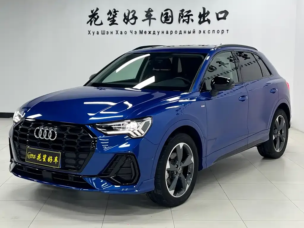 Audi Q3 — фото 1