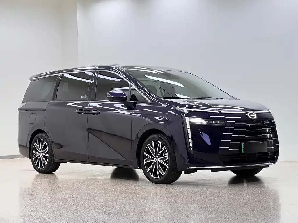 GAC Motor 传祺E8 PHEV — фото 6