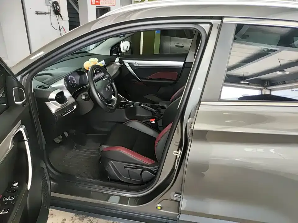 Geely Binyue 2022 из CN, фото 3