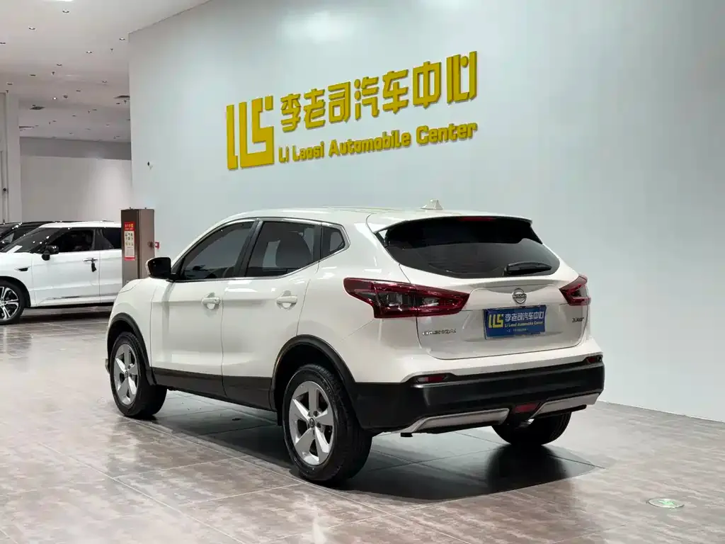 Nissan Qashqai — фото 3