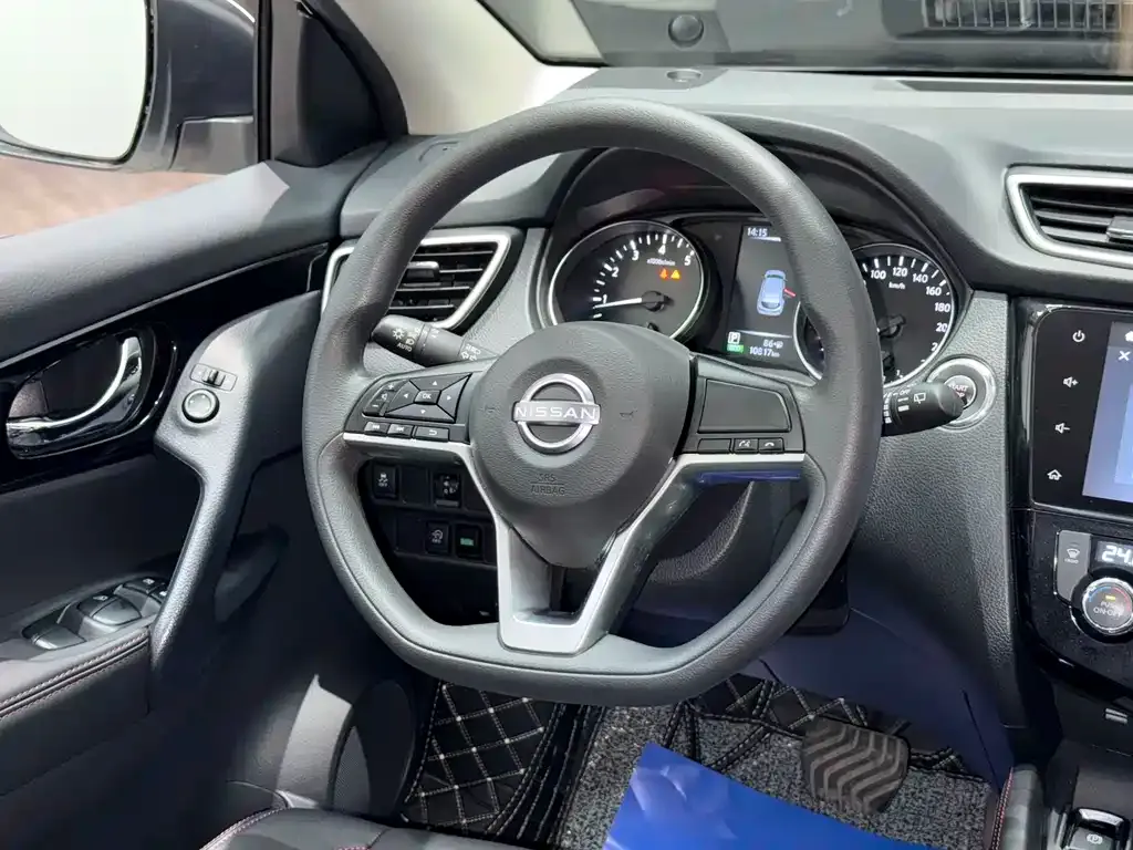 Nissan Qashqai — фото 4
