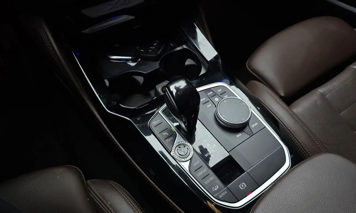 BMW X4 2023 из KR, фото 5