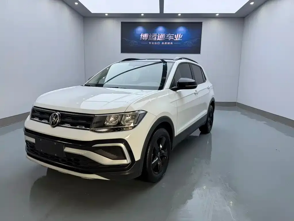 Volkswagen T-Cross — фото 1