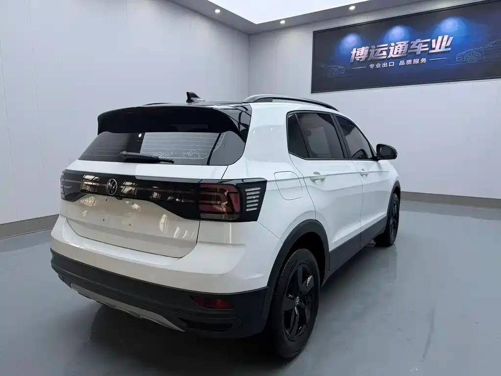 Volkswagen T-Cross — фото 10