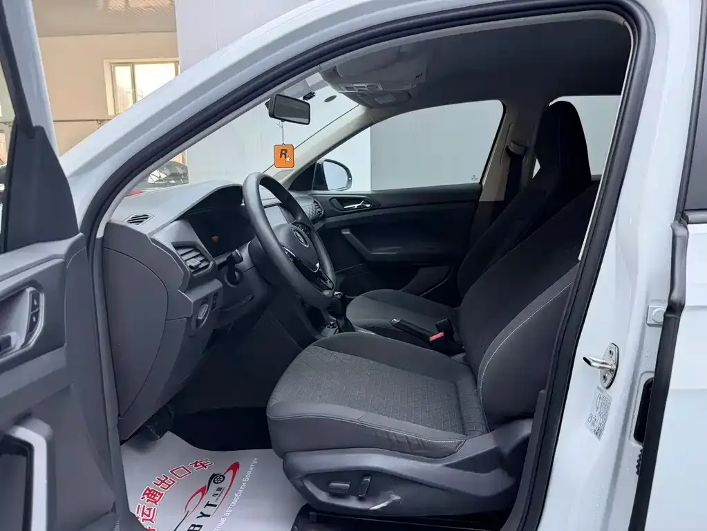 Volkswagen T-Cross — фото 4