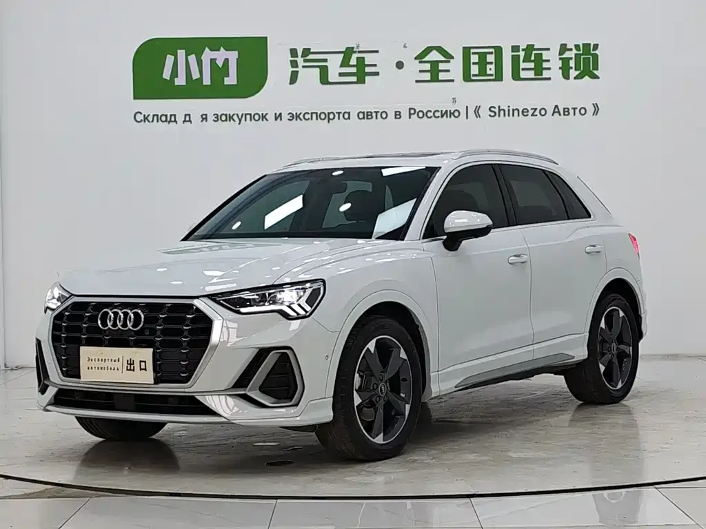 Audi Q3 — фото 1