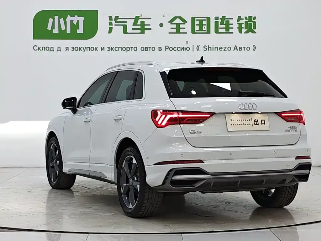 Audi Q3 — фото 10