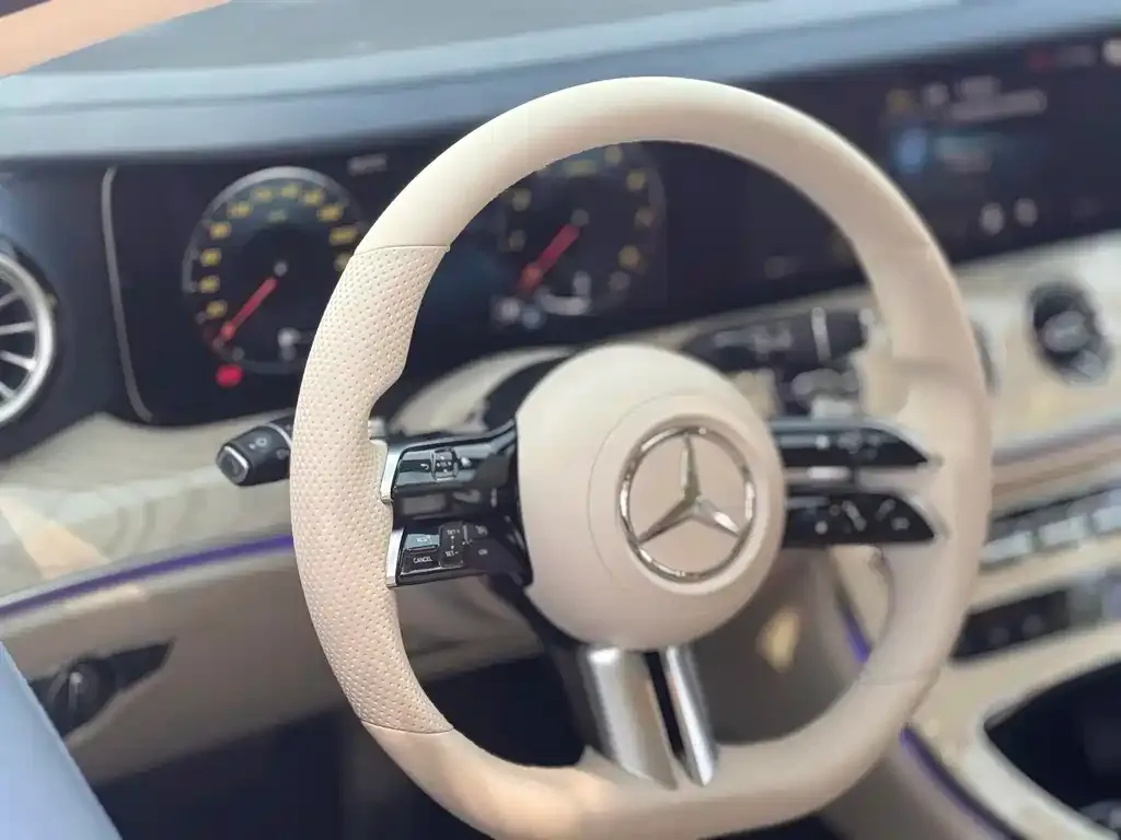 Mercedes-Benz E-Class (Import) — фото 4