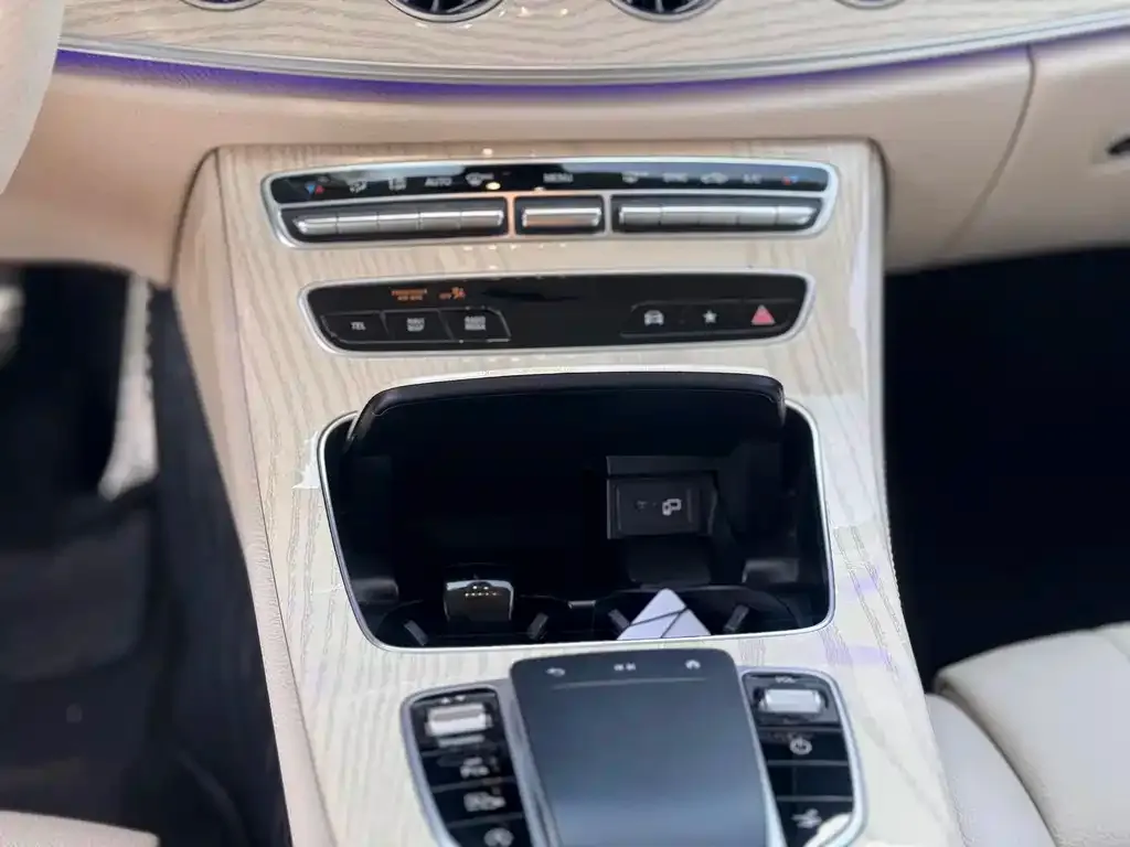 Mercedes-Benz E-Class (Import) — фото 8