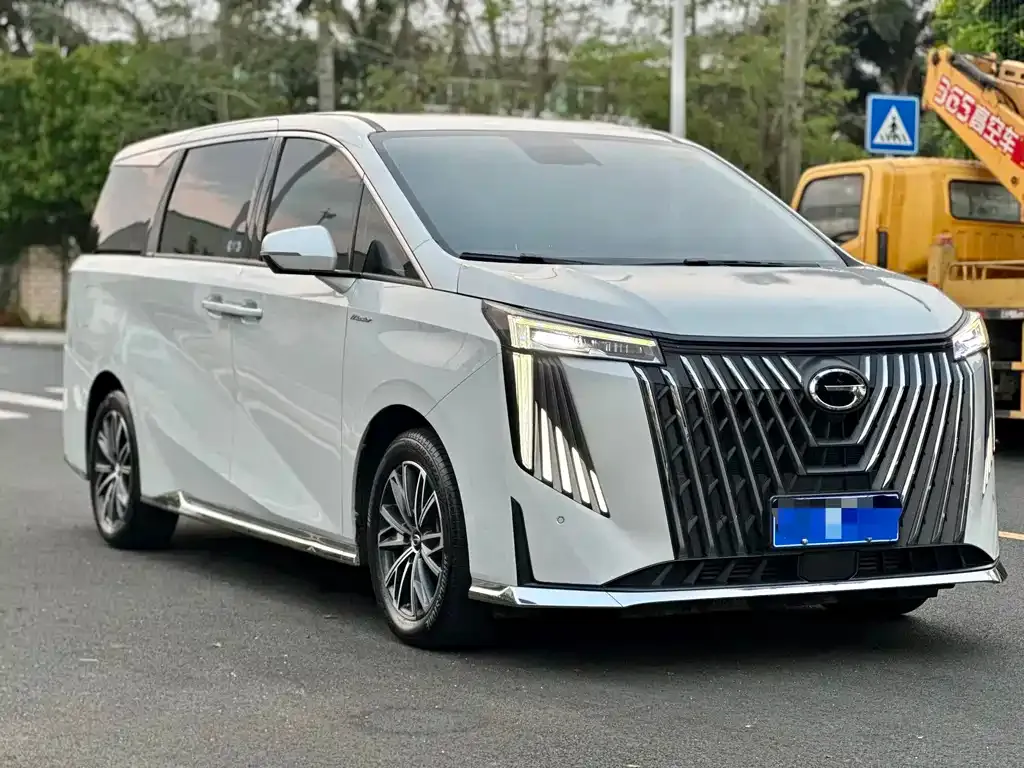GAC Motor Trumpchi M8 — фото 10