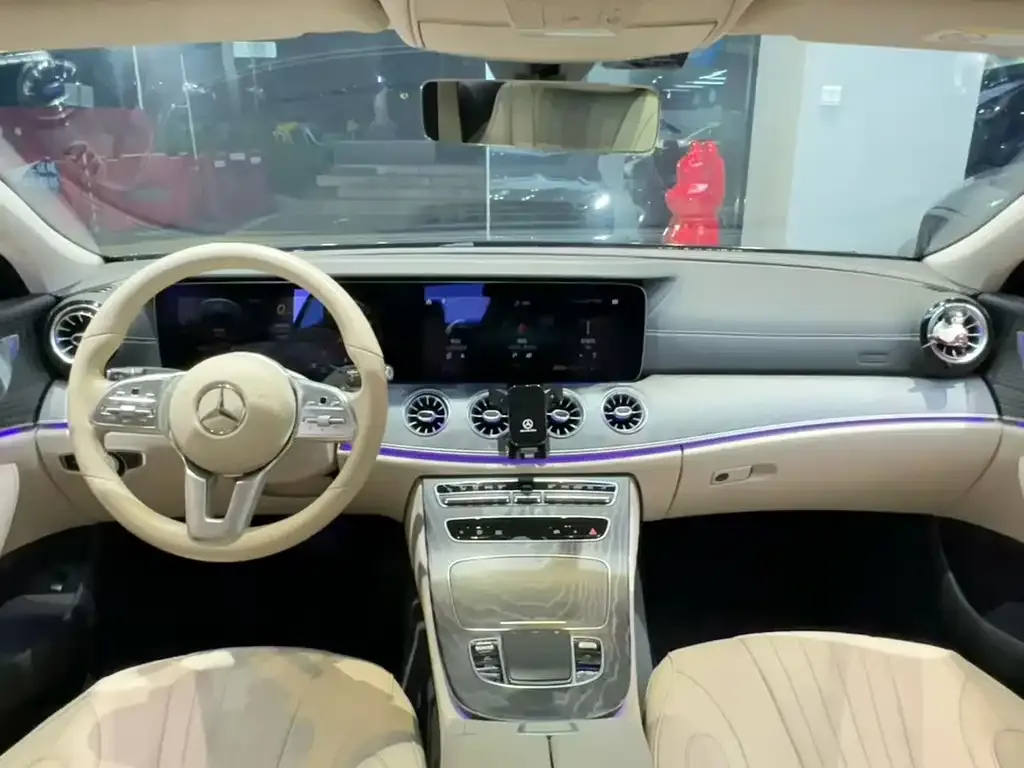 Mercedes-Benz CLS — фото 6