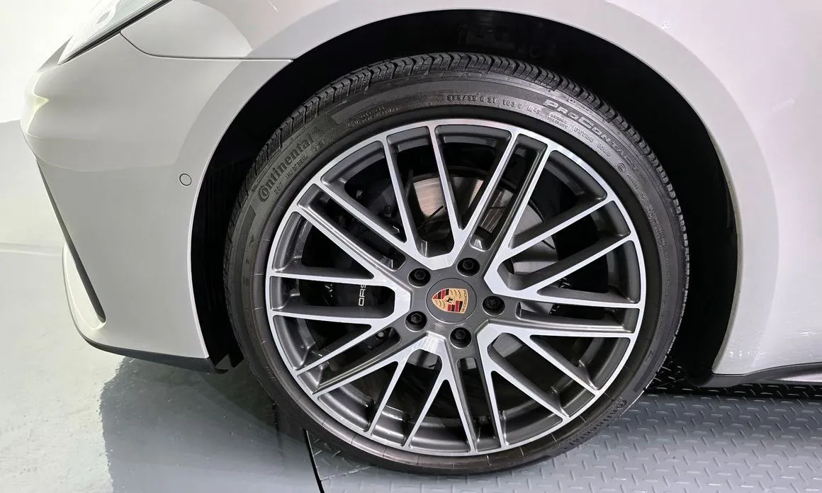 Porsche Panamera 2025 из KR, фото 6