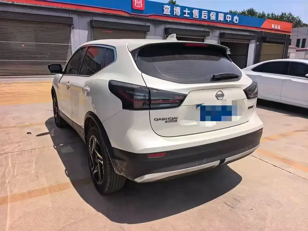 Nissan Qashqai — фото 6