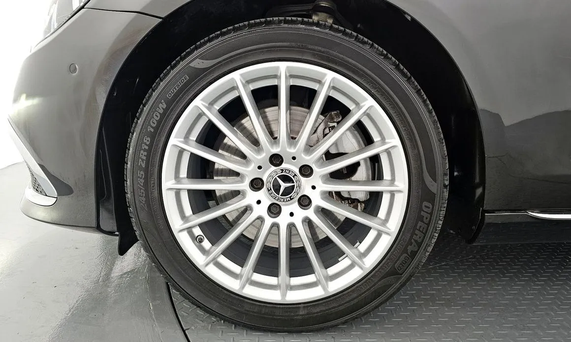 Mercedes-Benz E-Class 2022 из KR, фото 7