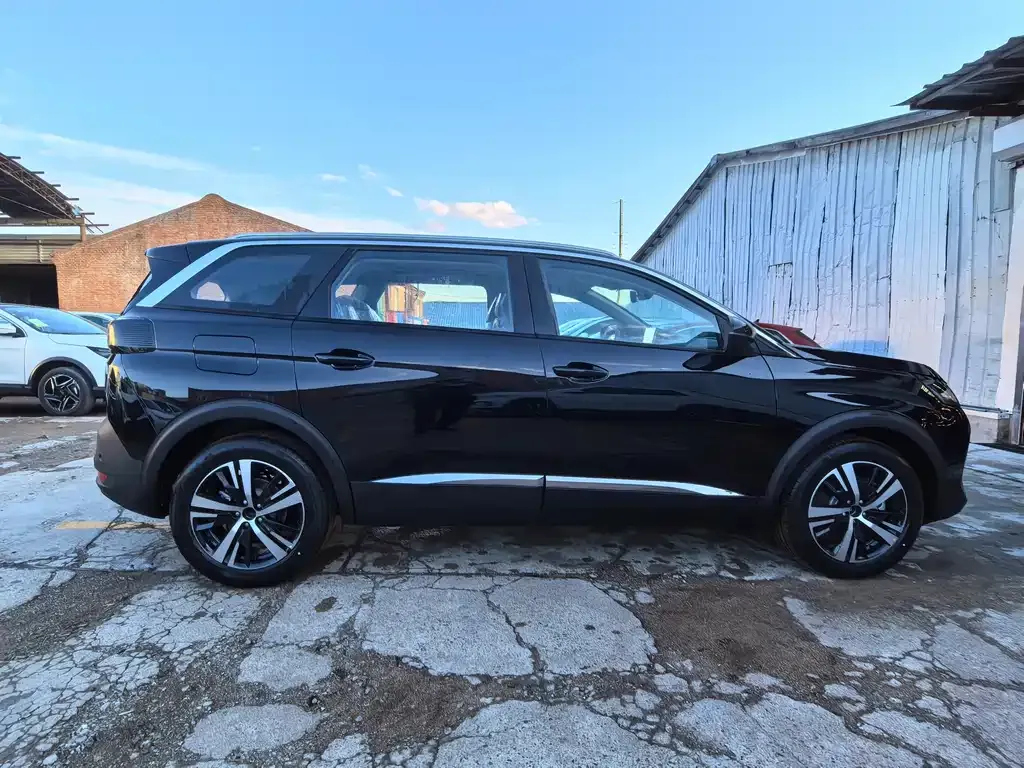 Peugeot 5008 2026 из CN, фото 2