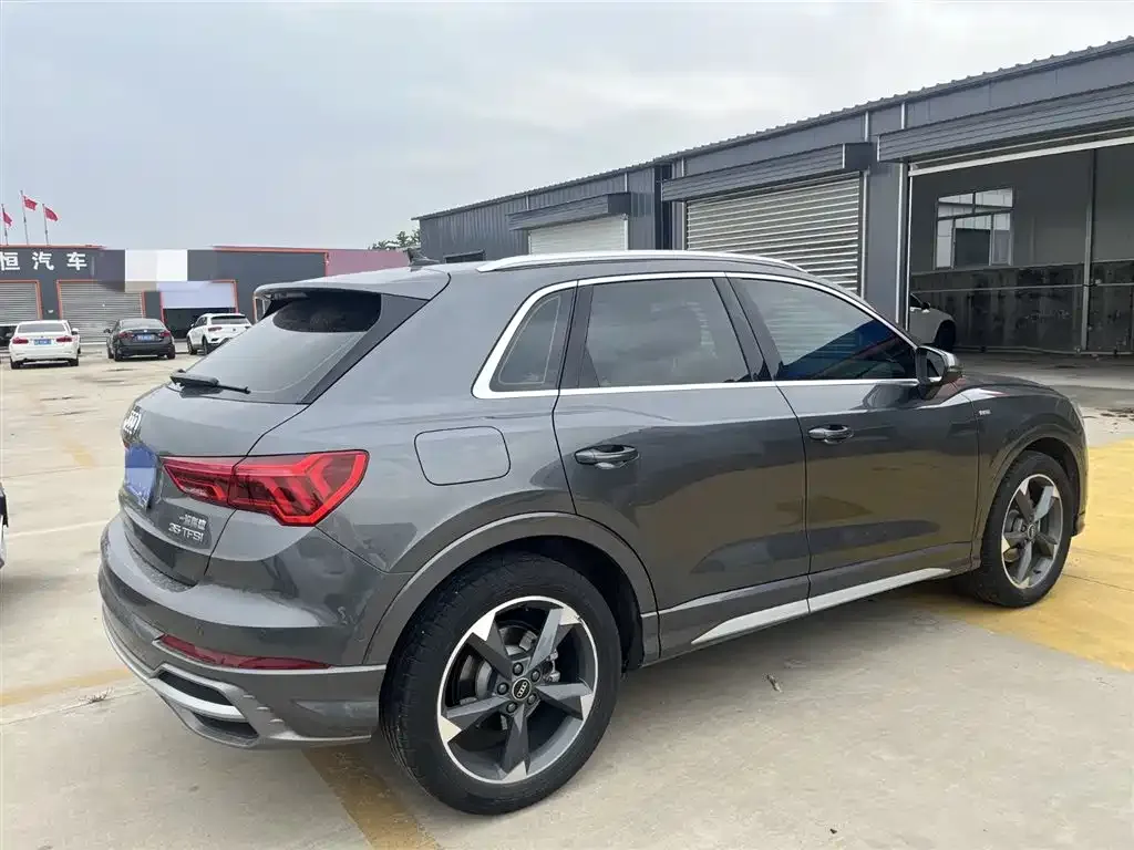 Audi Q3 — фото 5