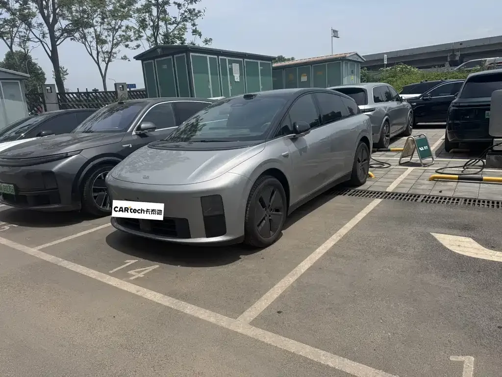 Li Auto i6