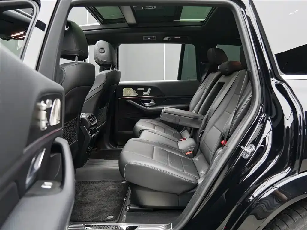 Mercedes-Benz GLS — фото 10