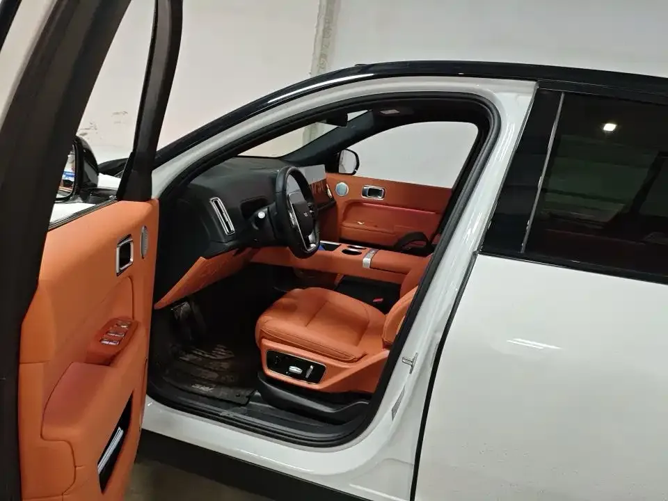 Li Auto L7 — фото 4