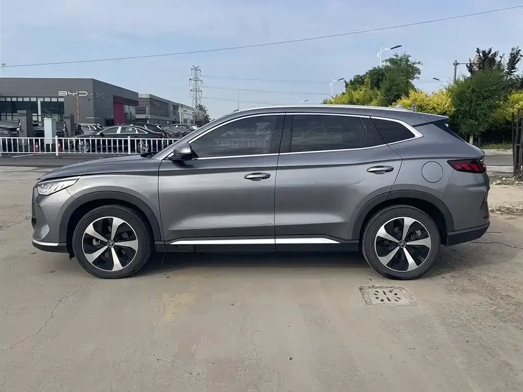 BYD PLUS New Energy — фото 6