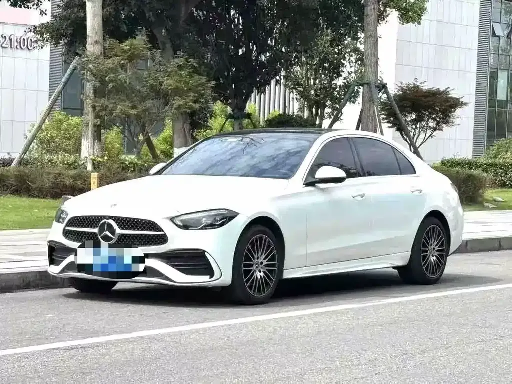 Mercedes-Benz C-Class — фото 1