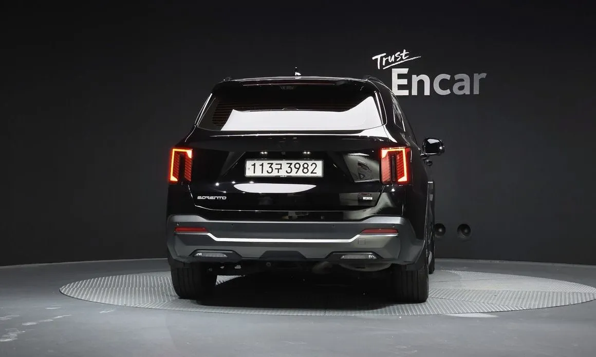 Kia Sorento — фото 10
