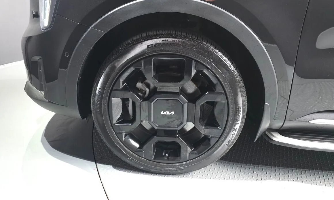 Kia Sorento — фото 6