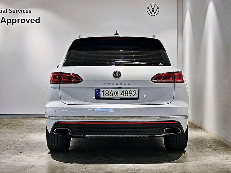 Volkswagen Touareg 2023 из KR, фото 2
