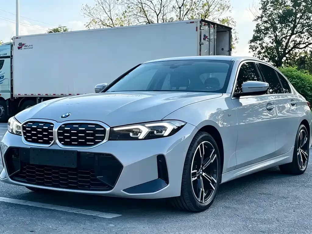 BMW 3 Series — фото 1