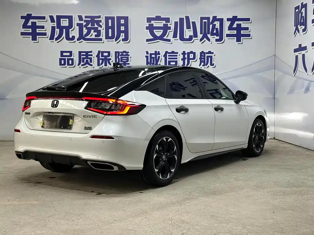 Honda Civic — фото 4