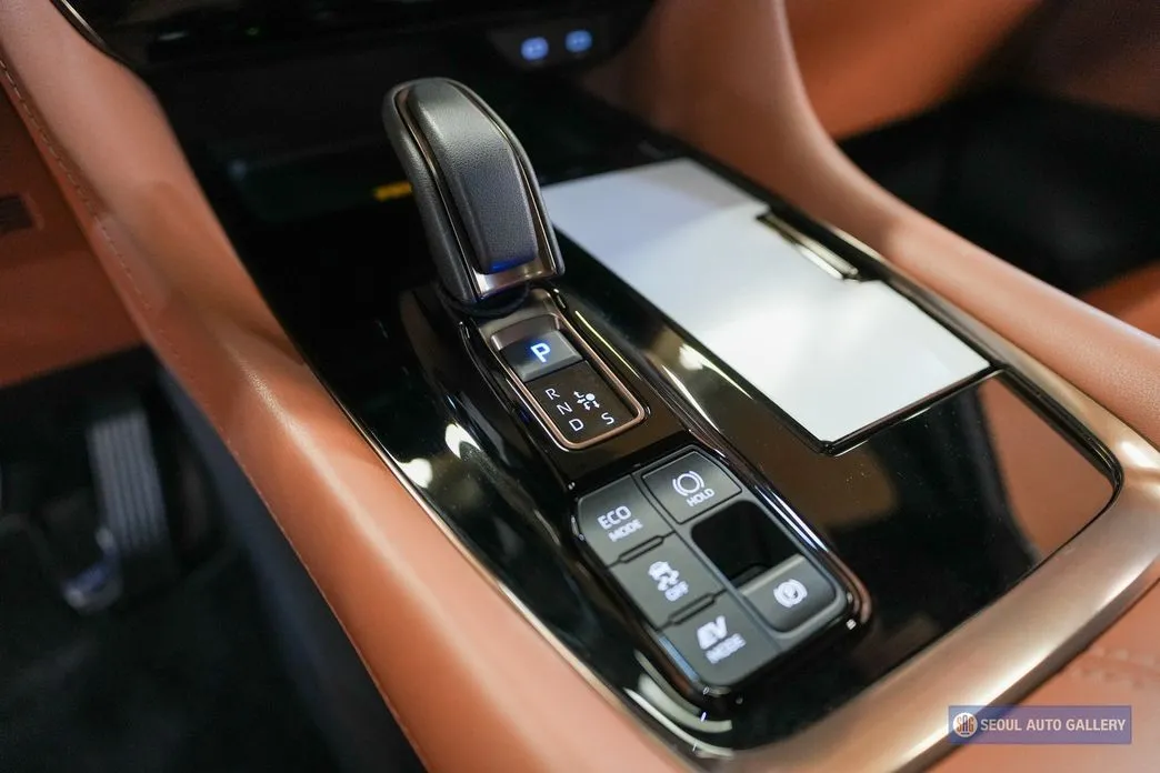Toyota Alphard — фото 6