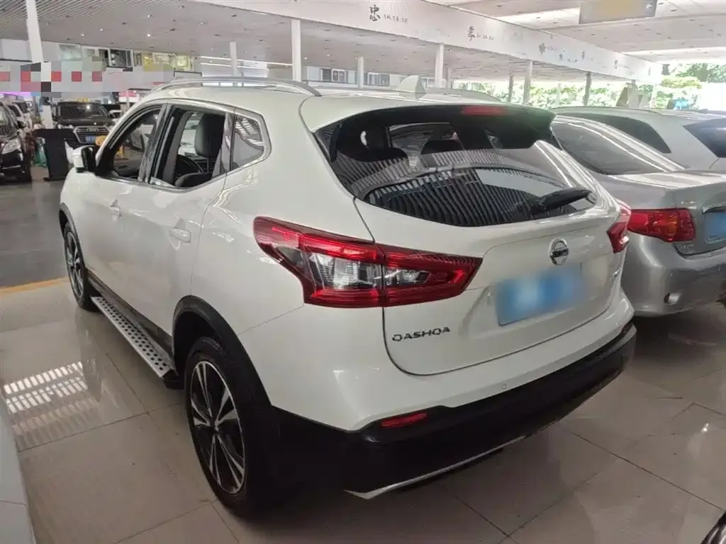 Nissan Qashqai 2021 из CN, фото 2