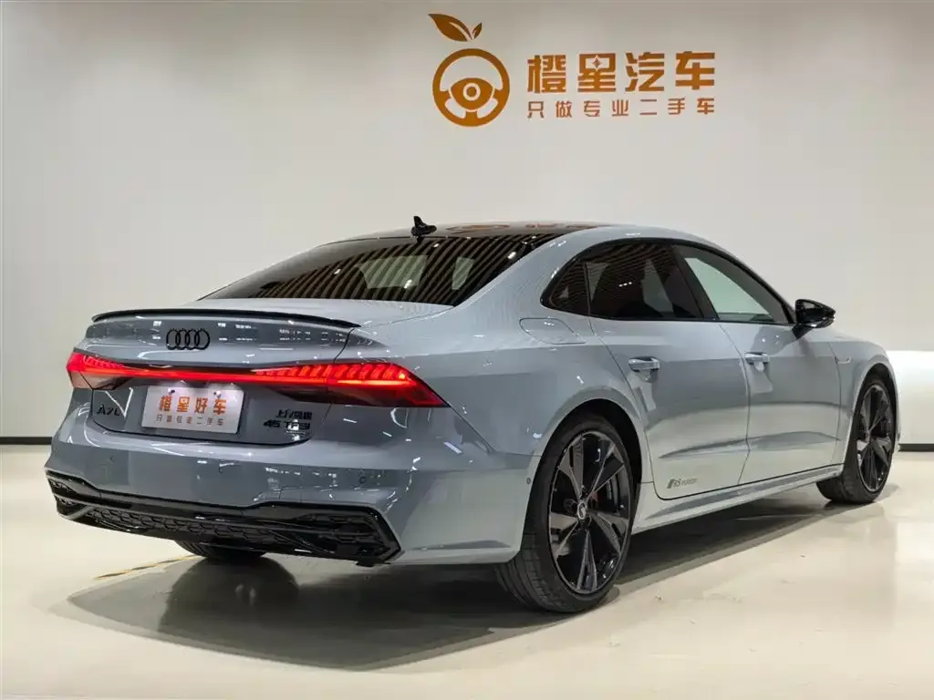 Audi A7L — фото 5