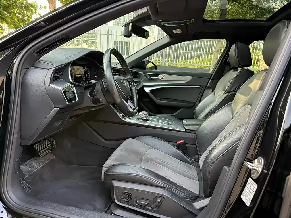 Audi A6L New Energy 2022 из CN, фото 8